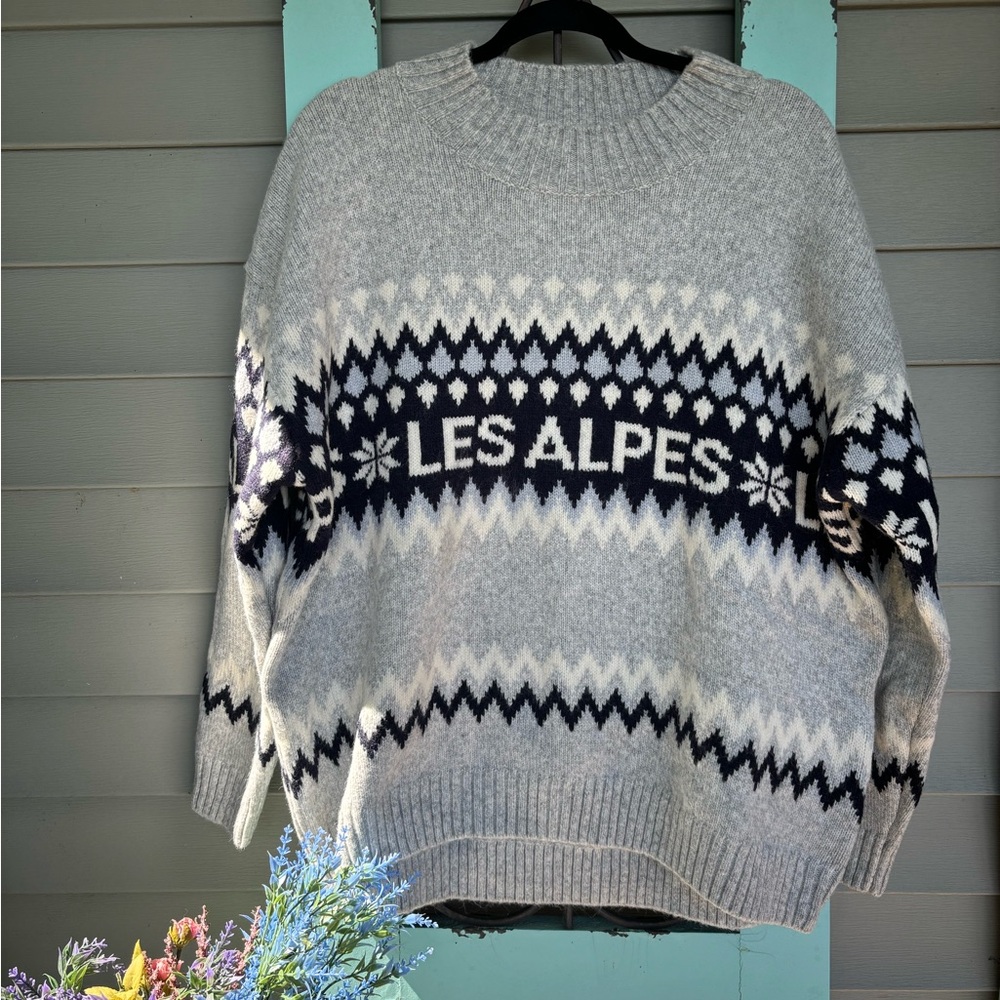 Les Alpes French winter ski sweater warm and cozy